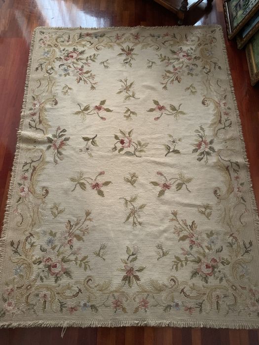 Carpete arroiolos - 1,40 x 2,00m - usado em bom estado