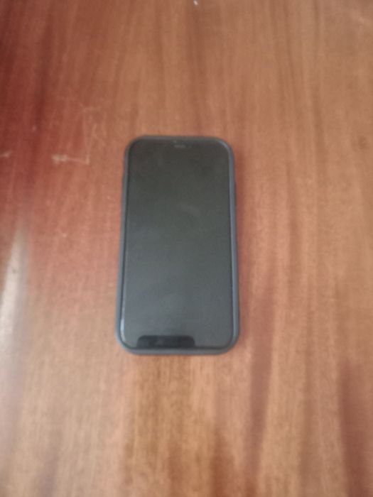 Айфон 11 на запчасти