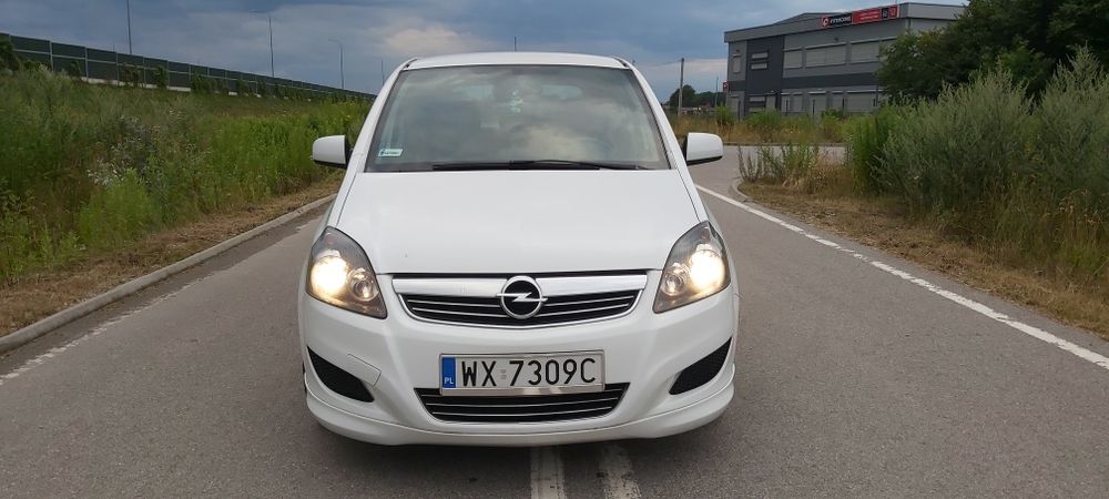 $$$ Opel Zafira B 2011, 7-os 1,7 CDTI $$$