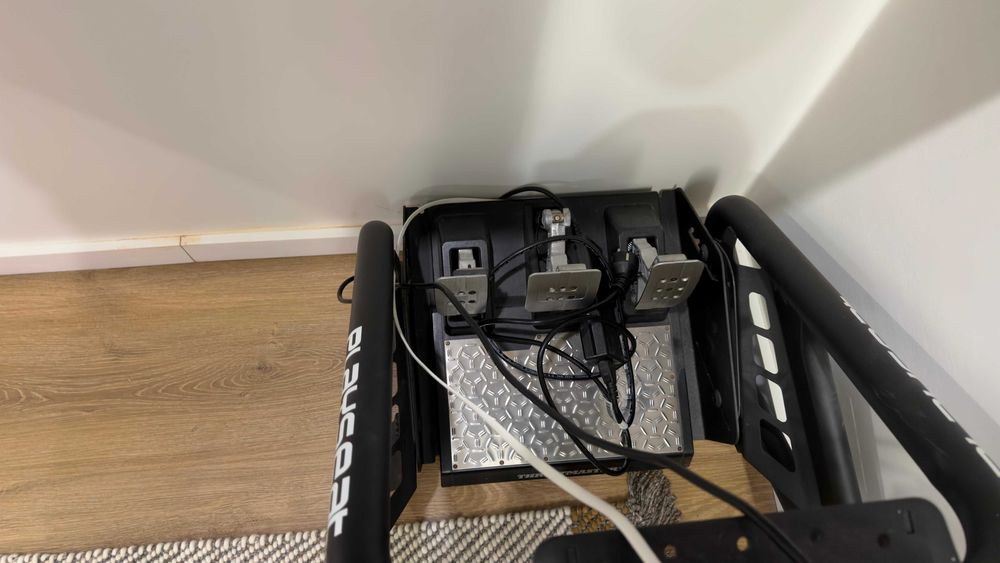 Thrustmaster T818 + Volante SF1000 + Patilhas+ TLCM Load Cell Pedais