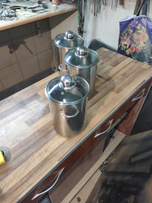 Garnki do gotowania (szparagów lub na sosy) z przykrywką