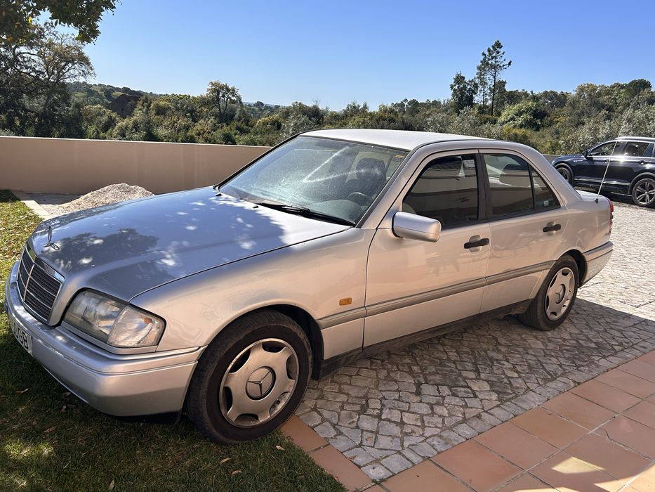 Mercedes C180 gasolina e GPL