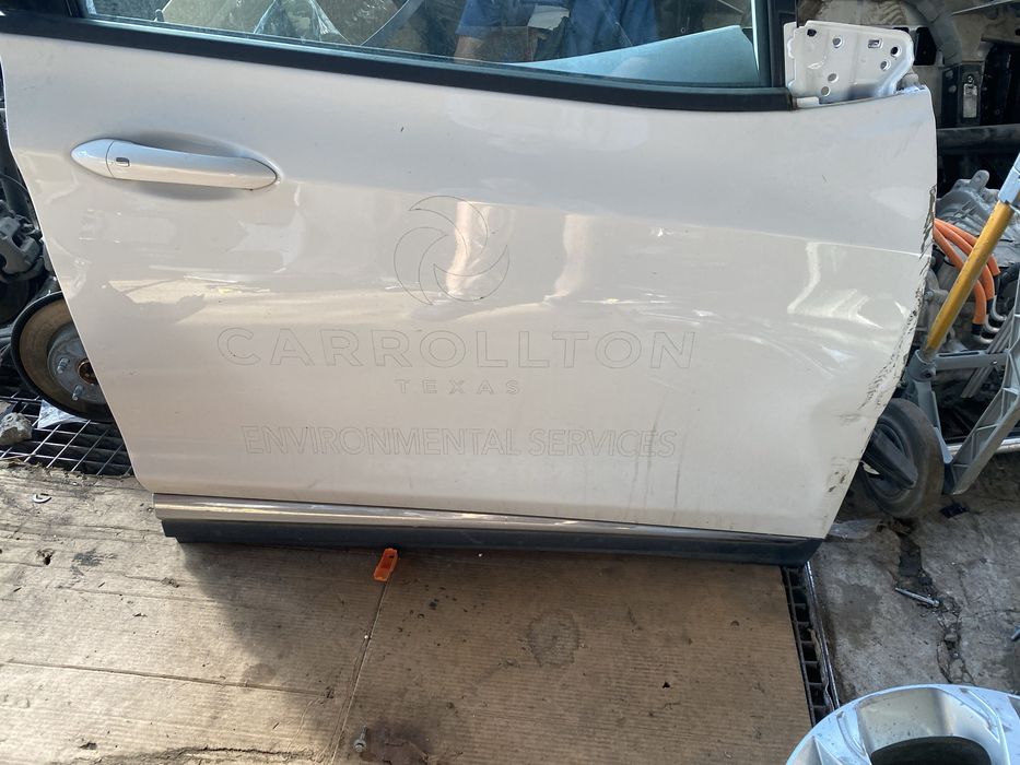 Двері ліві праві під рихтовку Chevrolet Bolt EV дверь