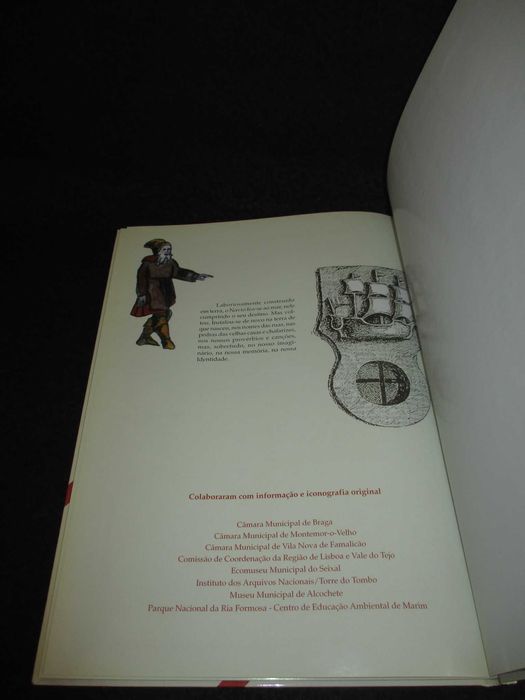 Livro Até Chegar à Ribeira das Naus