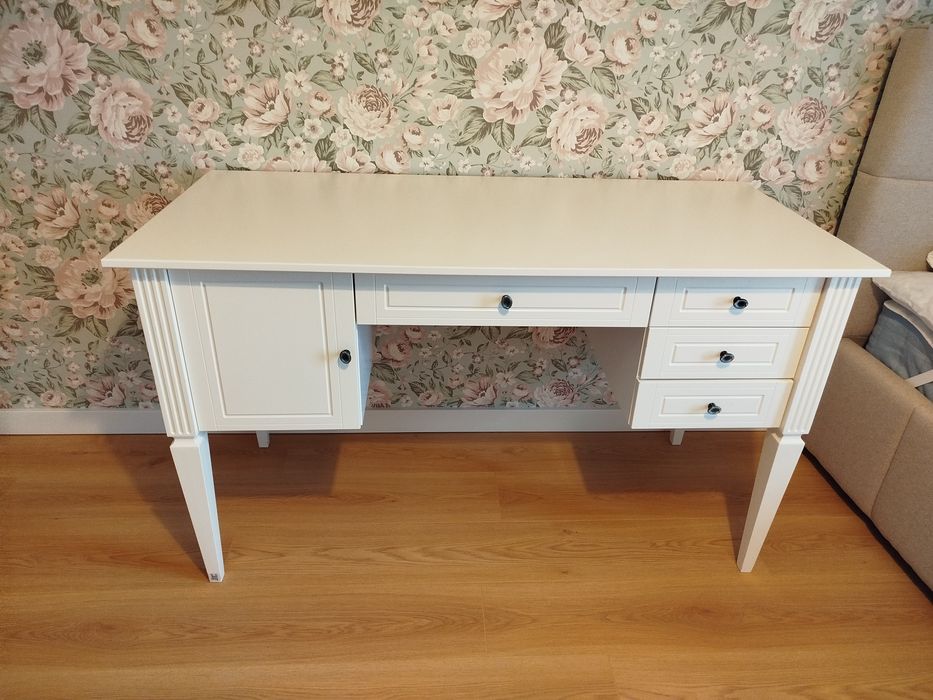 Biurko Ines elegant white sekretarzyk