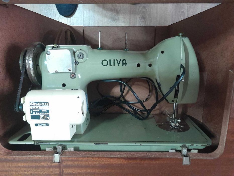 Máquina de costura Oliva CL50