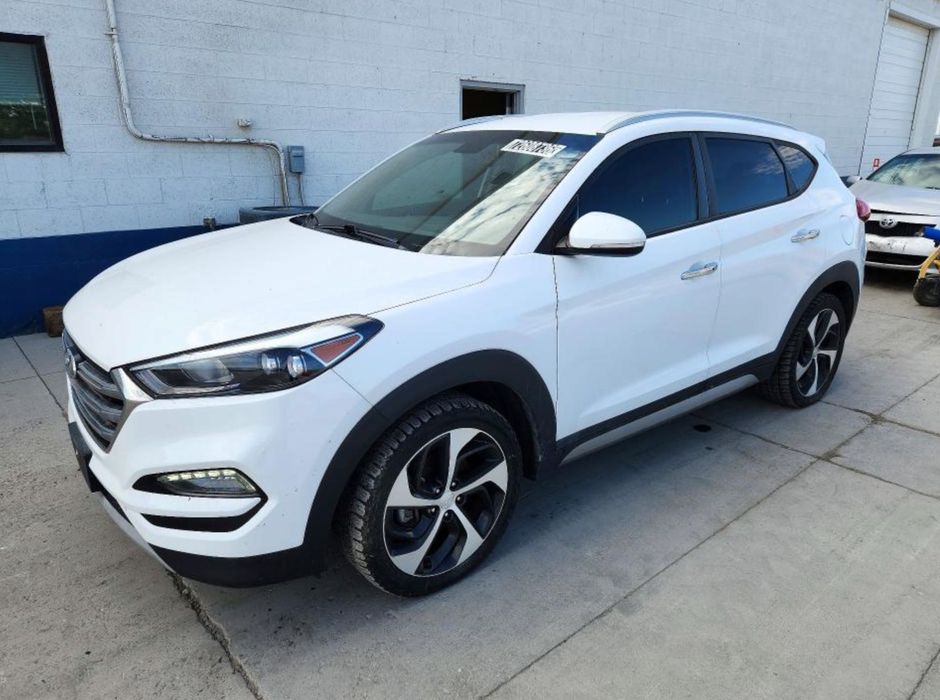 Бампер Запчастини Hyundai Tucson TL разборка Хюндай Туксон