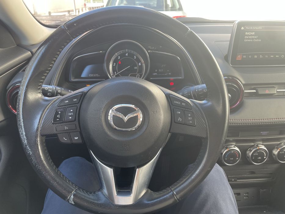 Vendo Mazda CX3, cor cinza, 108.400km, 105 CV, manutenções feitas na marca, 1500cc, Diesel, AC, GPS, camara traseira. Bom estado.