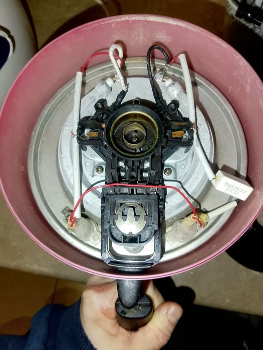 Электрочайник Bosch TWK 7704RU /01 — на запчасти / донор