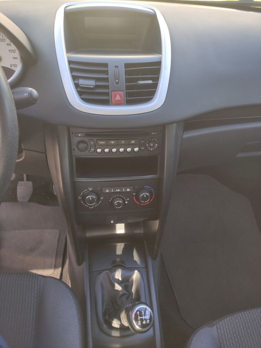 Peugeot 207 1.4i 16V Sport