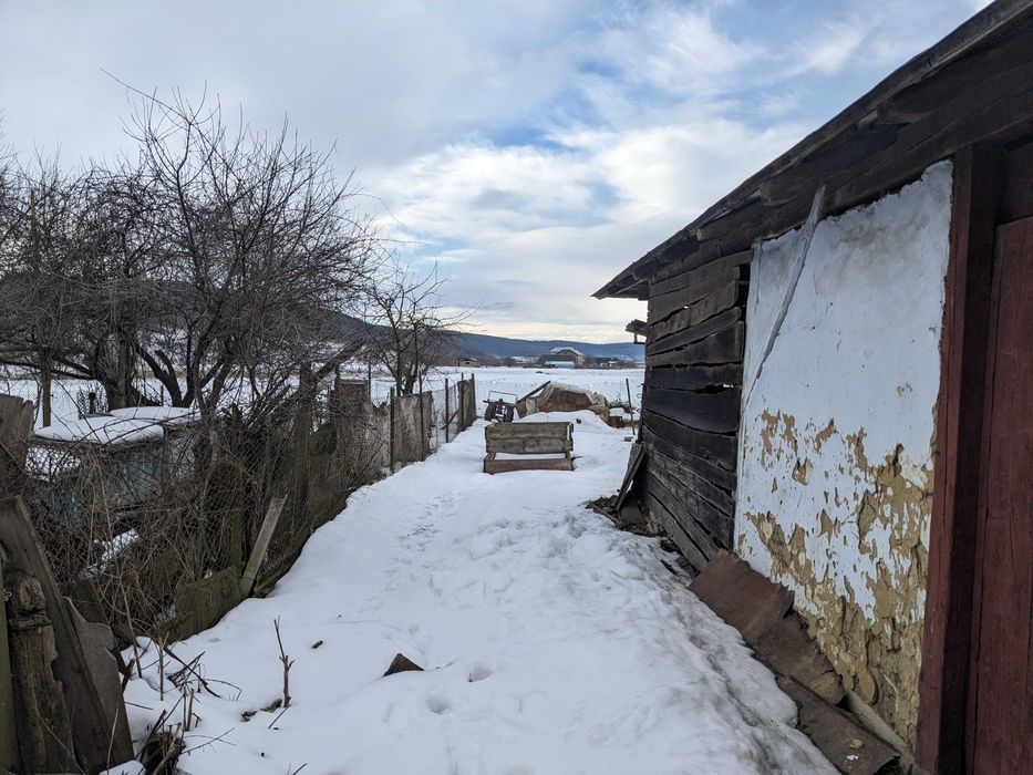 Продається відпочинковий будинок біля р. Дністер у с. Стриганці (2)