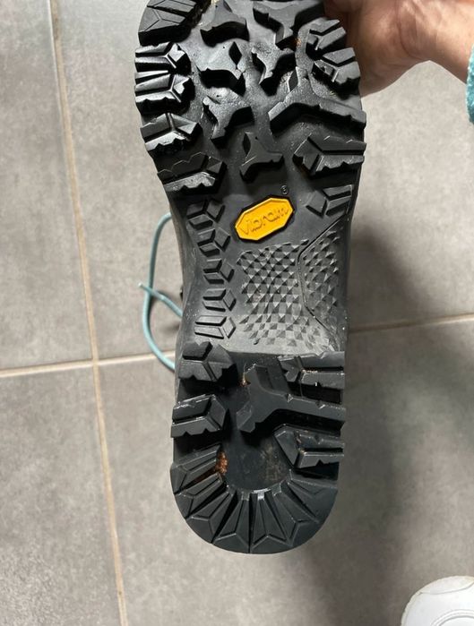 Buty trekkingowe od Salewa MS MTN TRAINER MID GTX 38.5