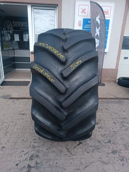 750/65R26 Goodyear DT 820 Radial