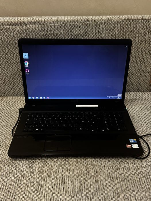 В продаже хороший ноутбук Sony VAIO