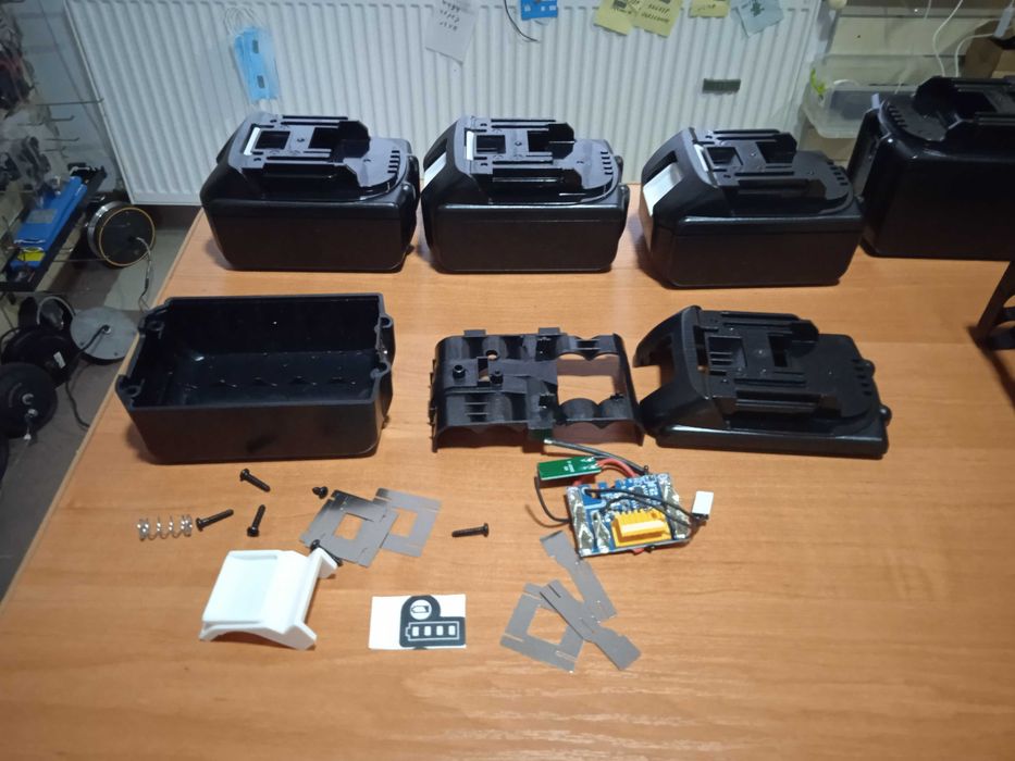 зарядне Makita DC18RC Макита 14V-18V 3a акб 18в 5.6а - 8.4а