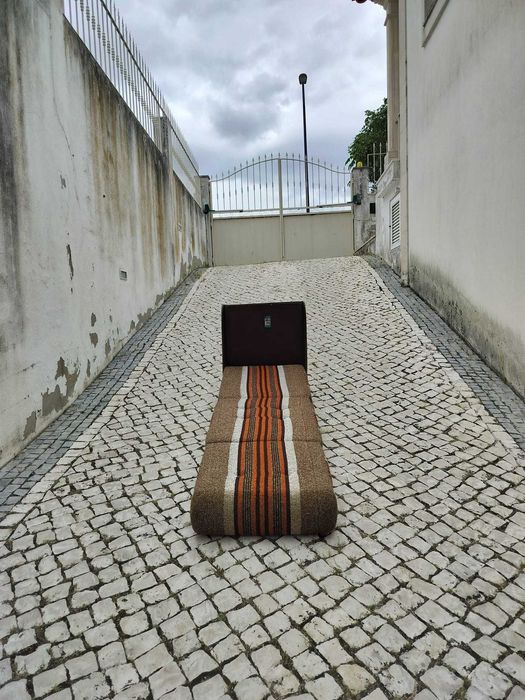 Vendem-se Conjunto Sofá, Cadeirão e Sofá Desdobrável