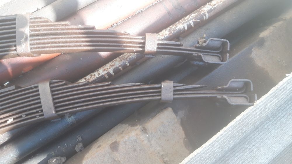 Рессоры уазик 2 шт.