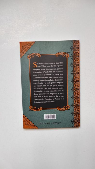 Araminta Spookie - A Espada da Gruta de Angie Sage