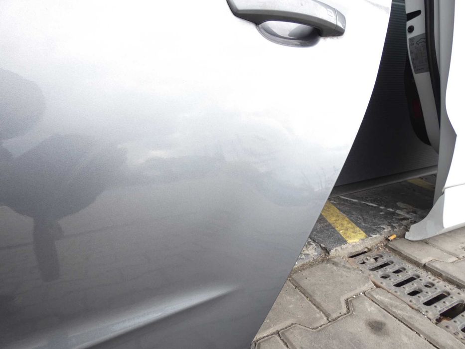 Drzwi lewy tył lewe tylne Audi A3 8V LX7R SPORTBACK 5D AB10 GORLICE