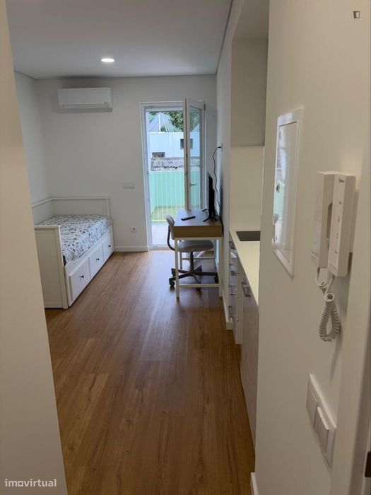 Estúdio - localizado em Alta Universitária Coimbra