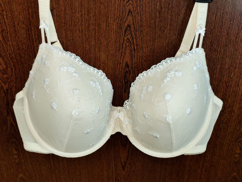 Бюстгальтер 90D/E