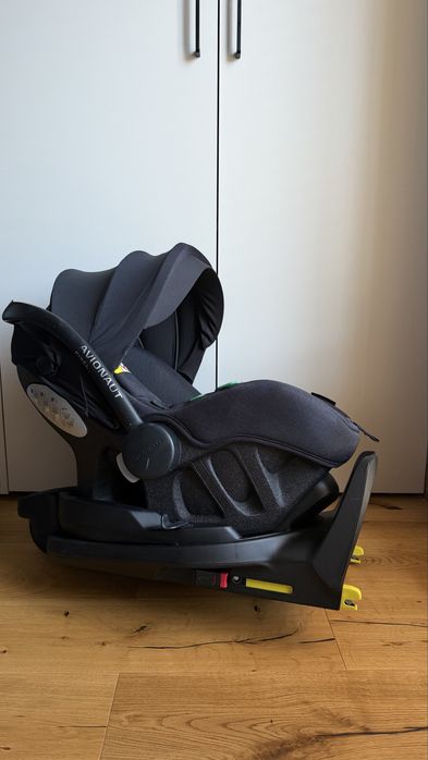 Avionaut pixel pro 2.0 fotelik dla noworodka z bazą obrotową  na gwarancji  do ok 80 cm wzrostu