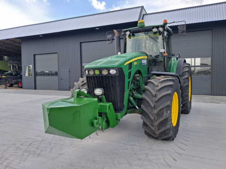 John Deere 8430