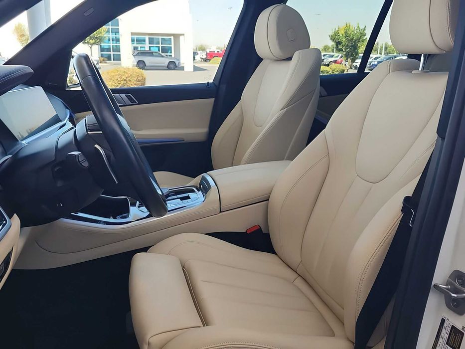BMW X5      2021