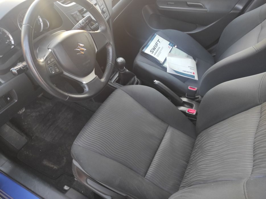 Suzuki Swift 4x4   benzyna 2013 rok produkcji