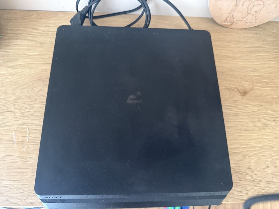 Konsola  PS4 1terabajt