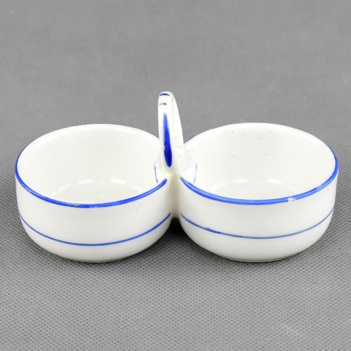 Especieiro / Azeitoneira em porcelana Vista alegre anos 20