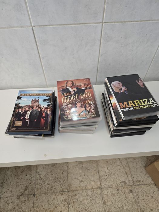 Lote de dvds e cds