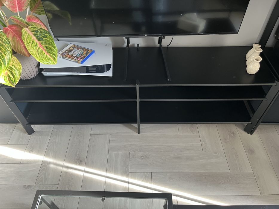 Szafka pod telewizor, polki IKEA