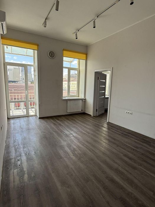 Продам 4 кімн. квартиру Антоновича м. Олімпійська, Голосіівський OM