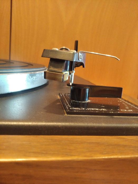 Gira-discos Onkyo Dynamic Four 800 NÃO TESTADO