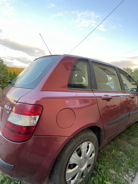 Fiat Stilo 1.6 benzyna 2003 uszkodzony