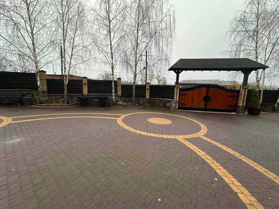 Продаж приміщення-ресторан, м. Жмеринка, вул. Чернишевського, 400 кв.м