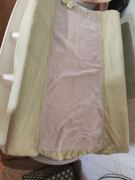 Trocador com banheira unissex