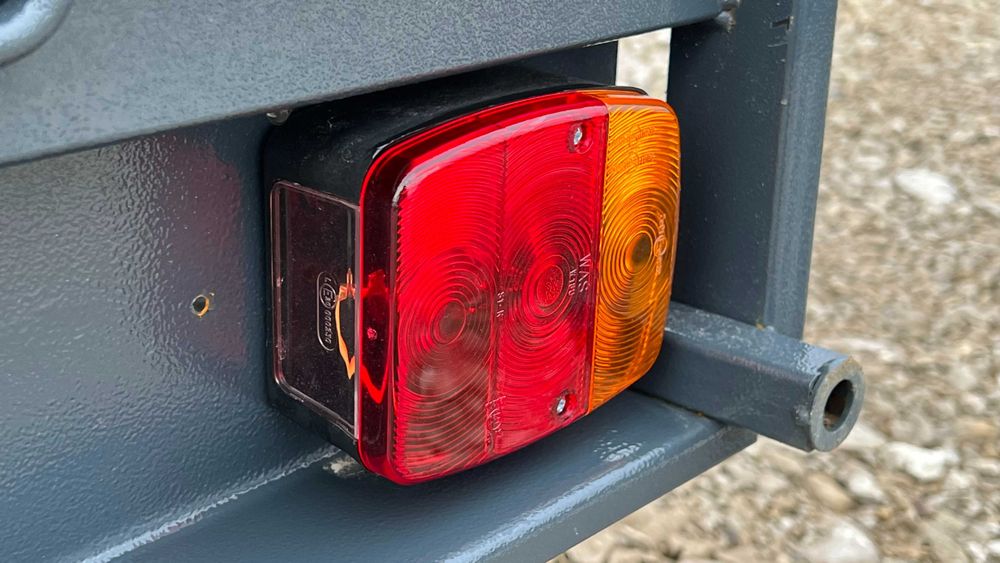 Прицеп легковий 1200х1700х400  одновісний водостійка удароміцна фанера