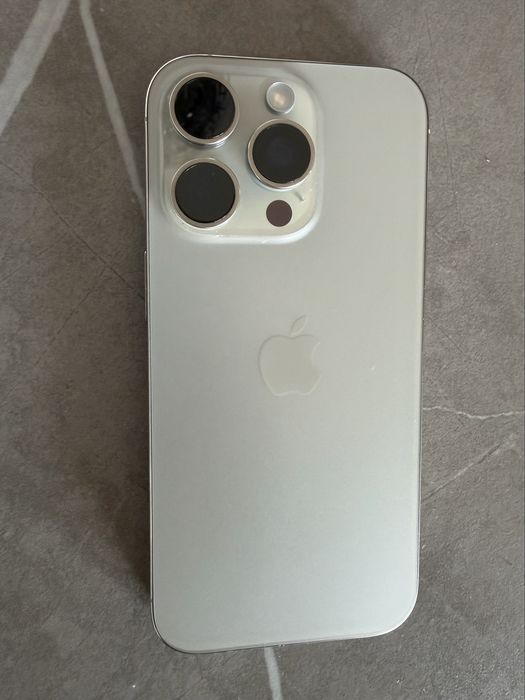 Iphone 16 pro 256 gb, gwarancja, 99% kondycja baterii