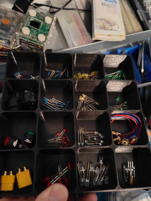 Componentes eletrónicos e microcontroladores