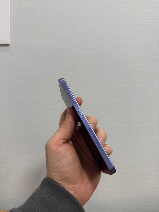 Продам Samsung Galaxy S24 8/128GB Black/Purple