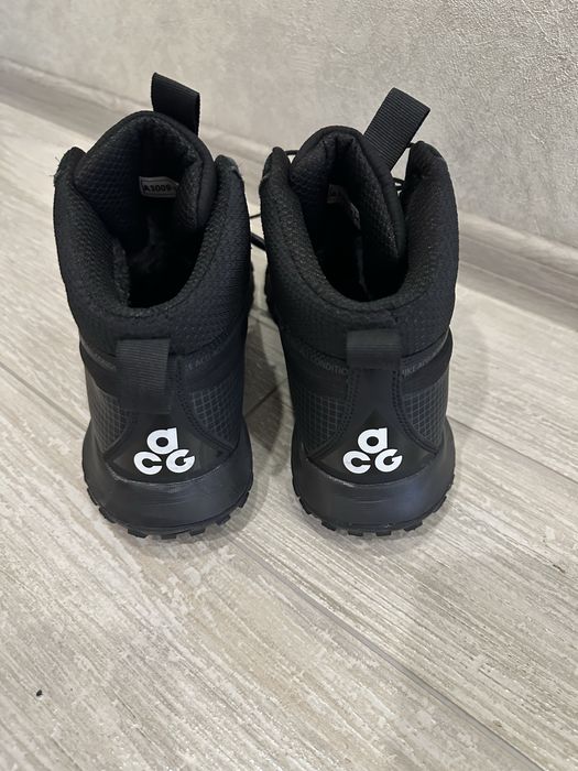 Зимові ботинки,кросівки, найк, nike, 42р, підліток,чоловік, ідеал стан