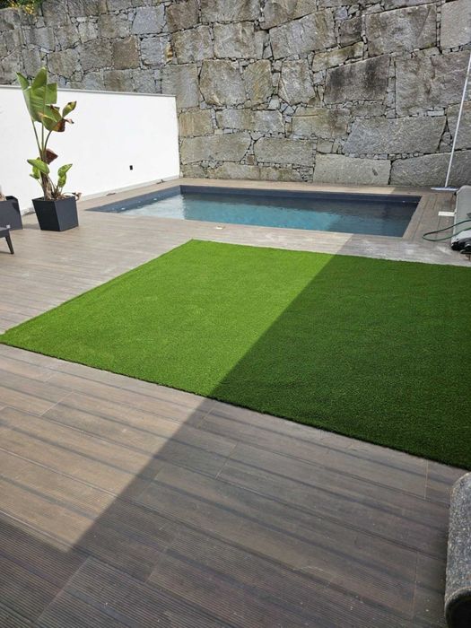 Jardins em relva sintética