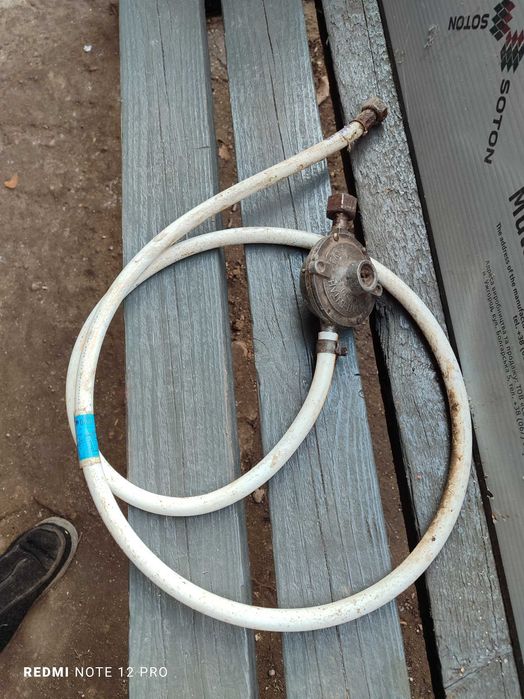 Редуктор газовый пропановый бытовой со шлангом 2 м