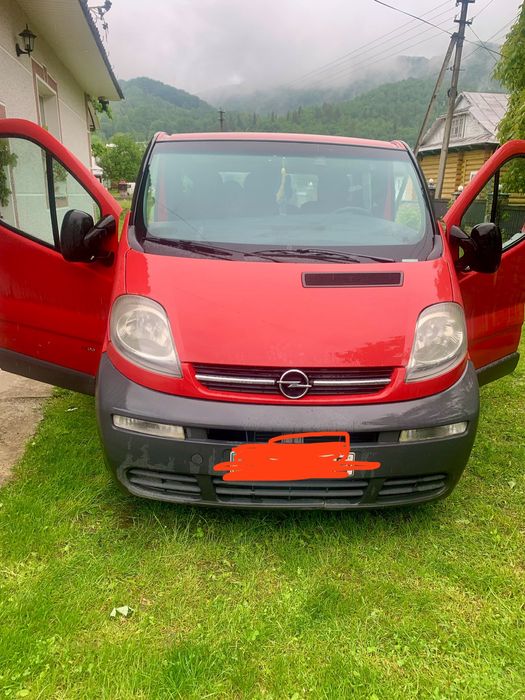 Opel Vivaro 2003 рік