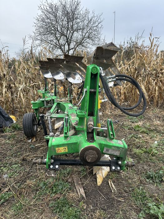 Плуг обертовий навісний Велес Агро ПОНМ-3-35+1