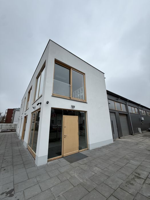 Hala usługowo magazynowa 1070 m2, świetna lokalizacja OLIMPIA PORT