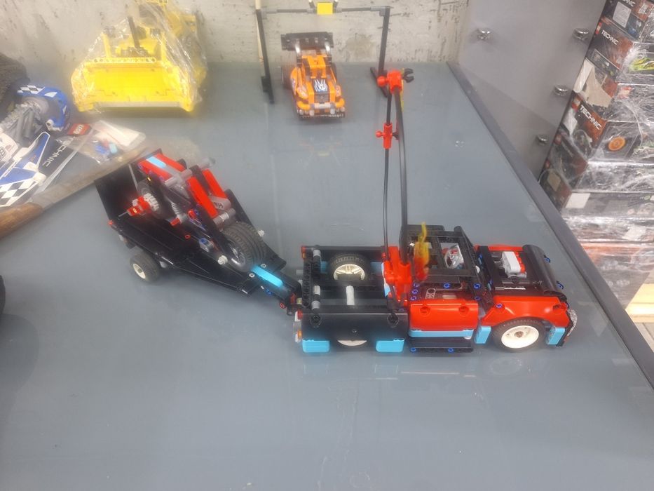 Лот Лот Lego technic 42106+ 42104