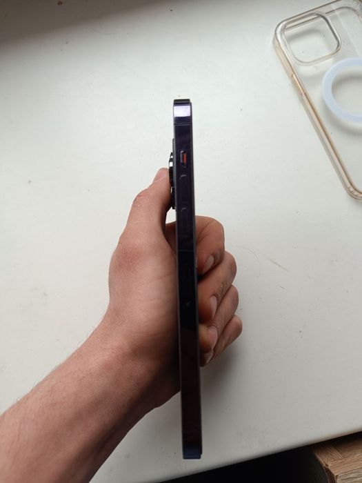 Продам iPhone 14 pro max 128